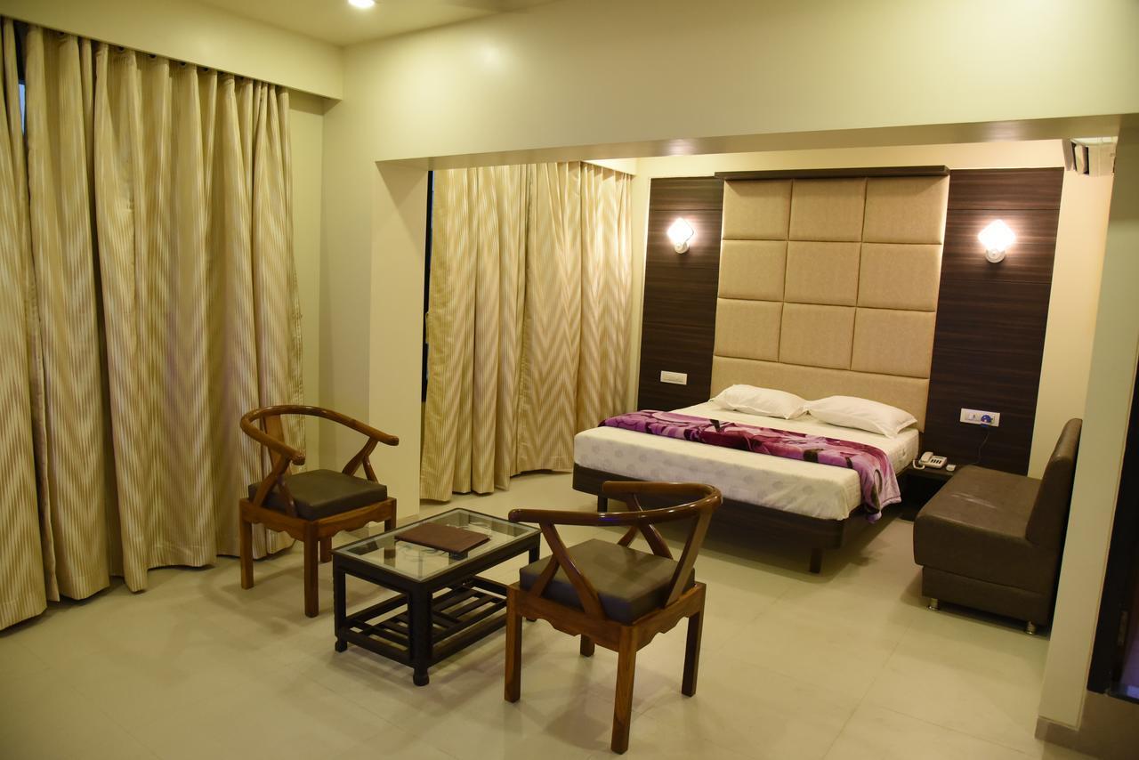 K D Residency Kalyān Exterior foto