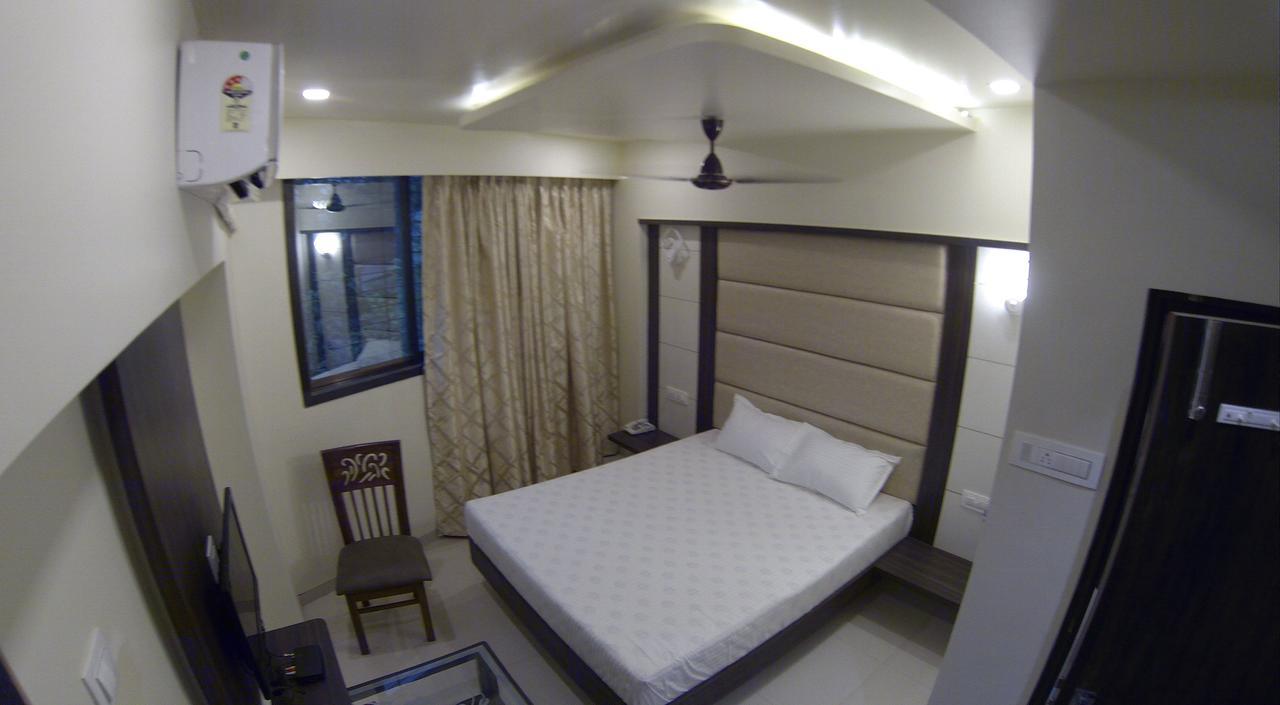 K D Residency Kalyān Exterior foto