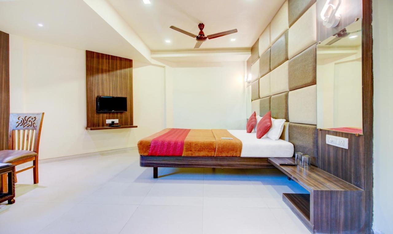 K D Residency Kalyān Exterior foto